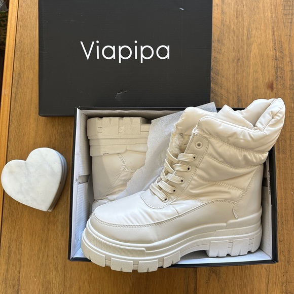 NWT COMBAT BOOTS - Picture 1 of 7